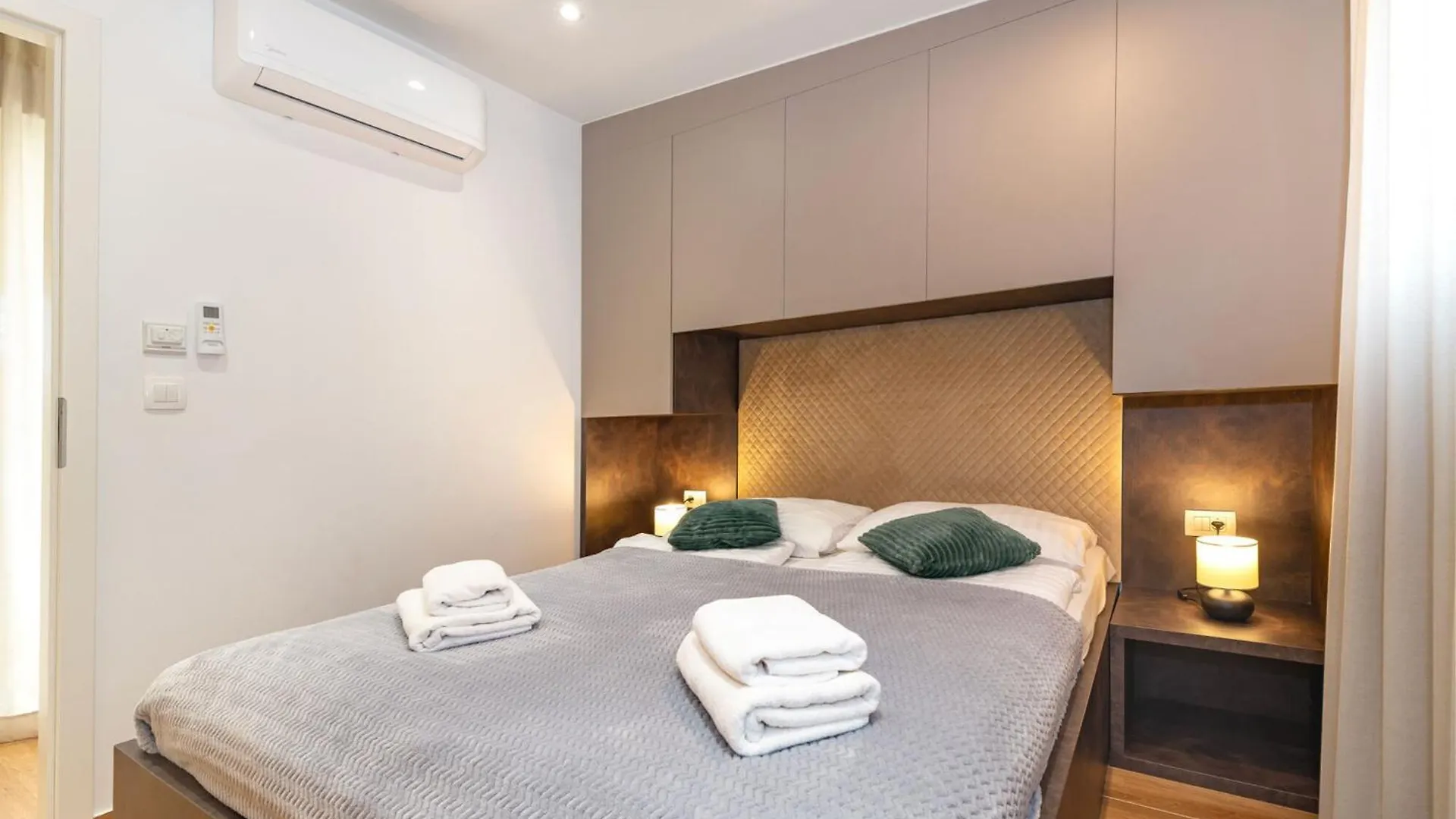 Villa Royal Green Four Nin