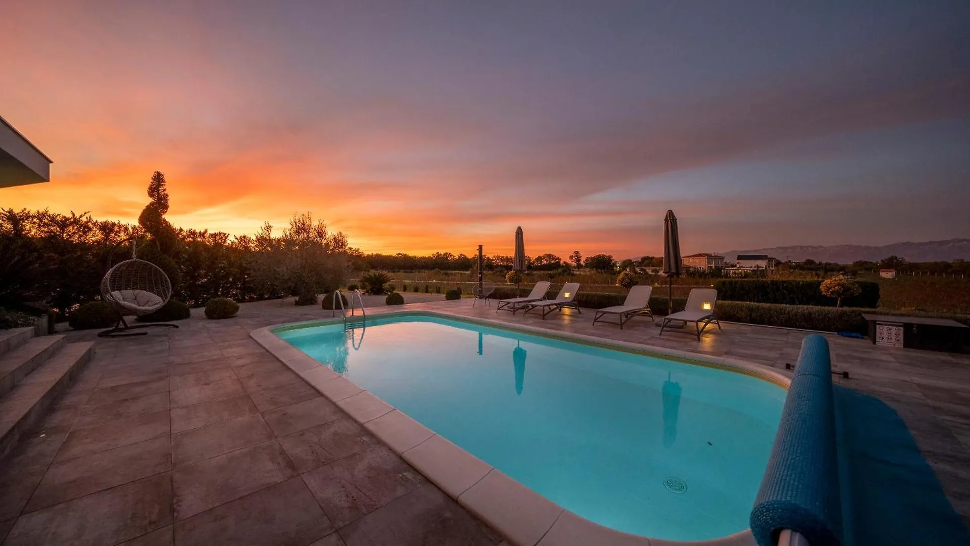 Villa Royal Green Four Nin